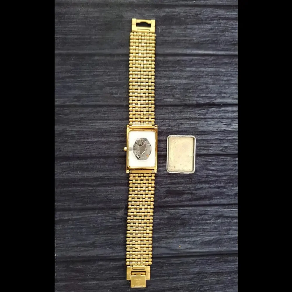 Retro SQ Slim Seiko White Dial‎ Milanese band Mens Watch New Mvt & Batt